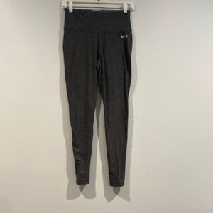 Gray Heathered Spalding Leggings - Size Medium